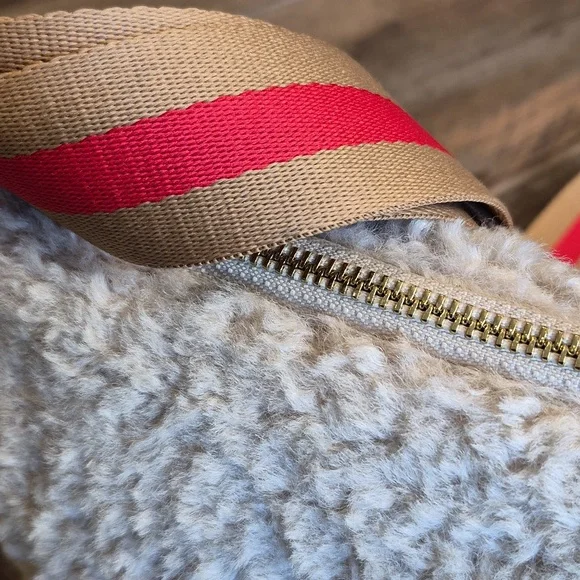 Anthropologie Sherpa Half Moon Crossbody Sling Shoulder Bag, Adjustable Strap - Picture 14 of 14